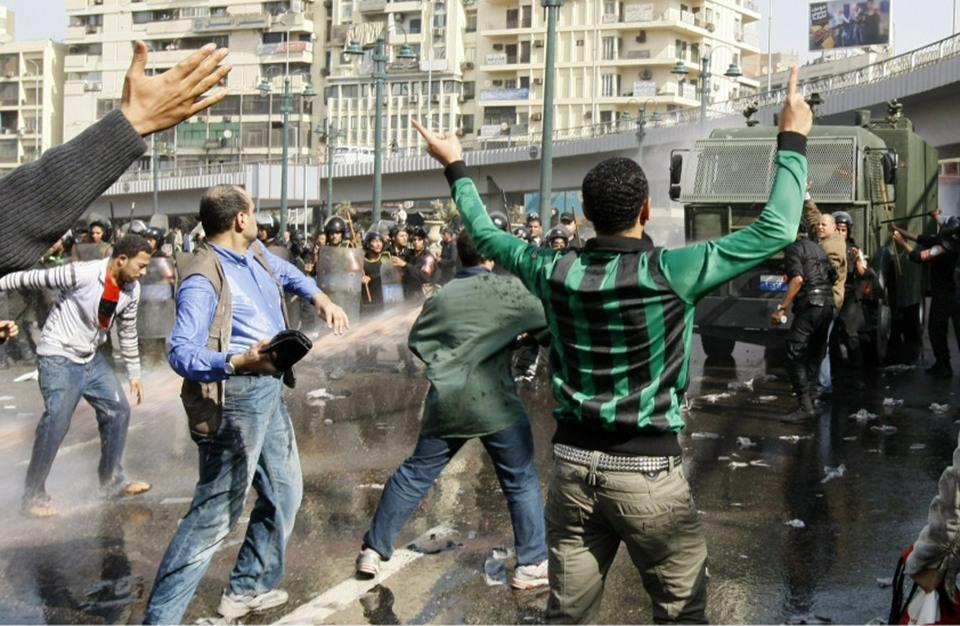 شخصيات مصرية تطلق نداء لـ”إنقاذ الوطن” بعدما “فاض الكيل”