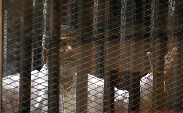 ”مرسي” يطلب الحديث لتوضيح “ما لا يعرفه الناس”