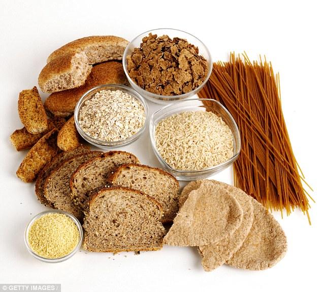 دراسة: تناول الأطعمة الغنية بالألياف يقى من التسمم الغذائي