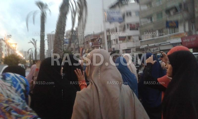 مسيرة لـ”نساء ضد الانقلاب”بدمياط تضامنًا مع المعتقلين