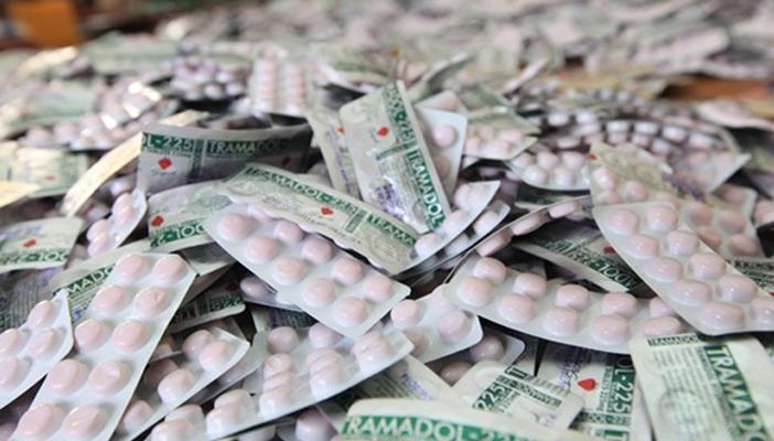 ضبط 3 سعوديين حاولوا تهريب 3.6 ملايين قرص مخدر داخل المملكة