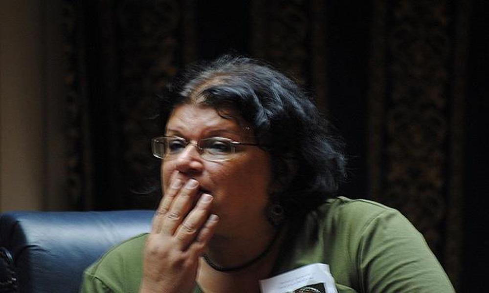 منع الحقوقية عايدة سيف الدولة من السفر لتونس