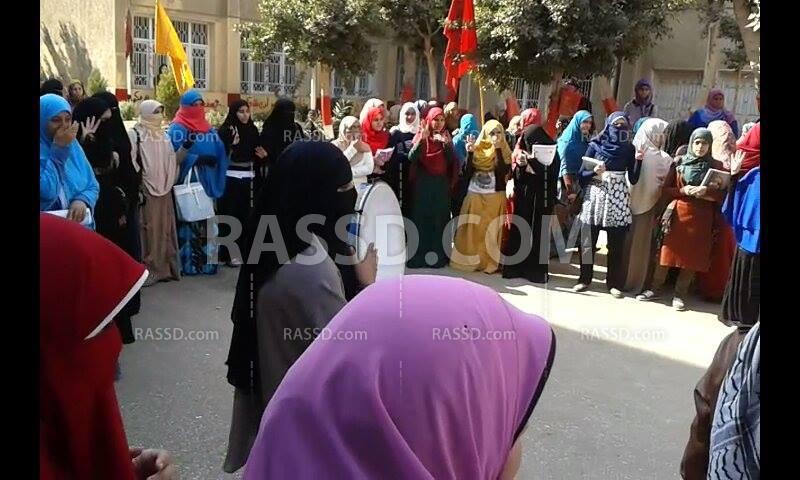 وقفة لطالبات الأزهر بتفهنا الأشراف للإفراج عن زملائهم