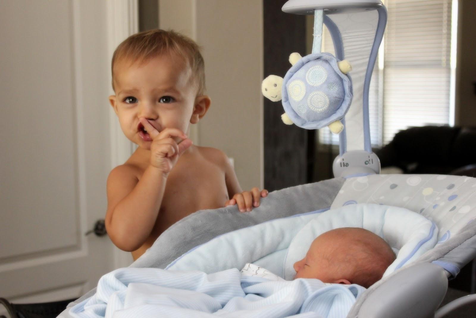 4 طرق تلجأ لها الأم لإسكات رضيعها