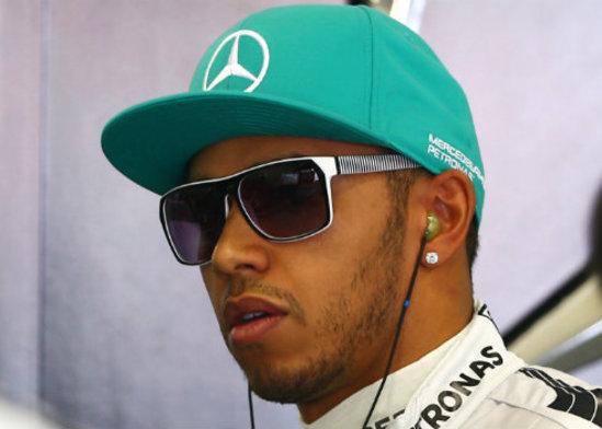 صور”هاميلتون” تهيمن على الصحف بعد تتويجه “ملكا” للفورملا 1