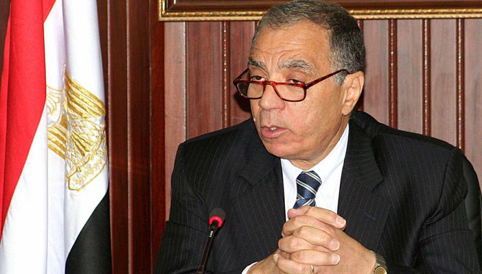 “تنسيقي البنك المركزي” يستعين بـ”العقدة” و”العريان” لإنقاذ الاقتصاد