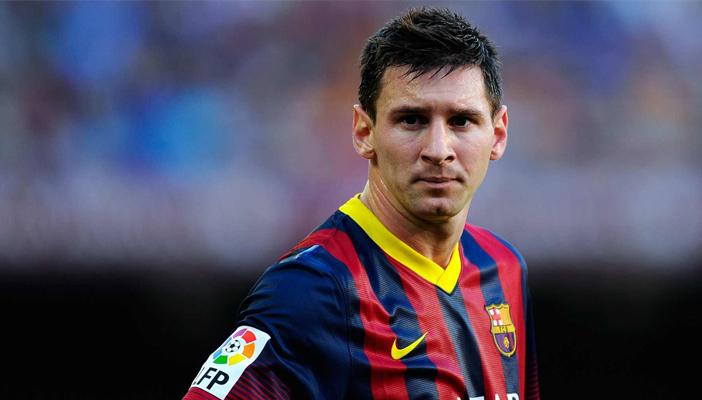 بالفيديو.. ميسي يتناول منشطات أمام روما