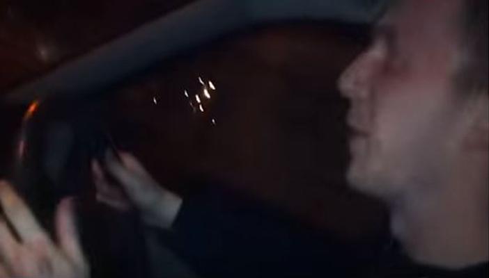 بالفيديو.. شاهد لحظة مقتل شابين في حادث سيارة بسبب القيادة المتهورة