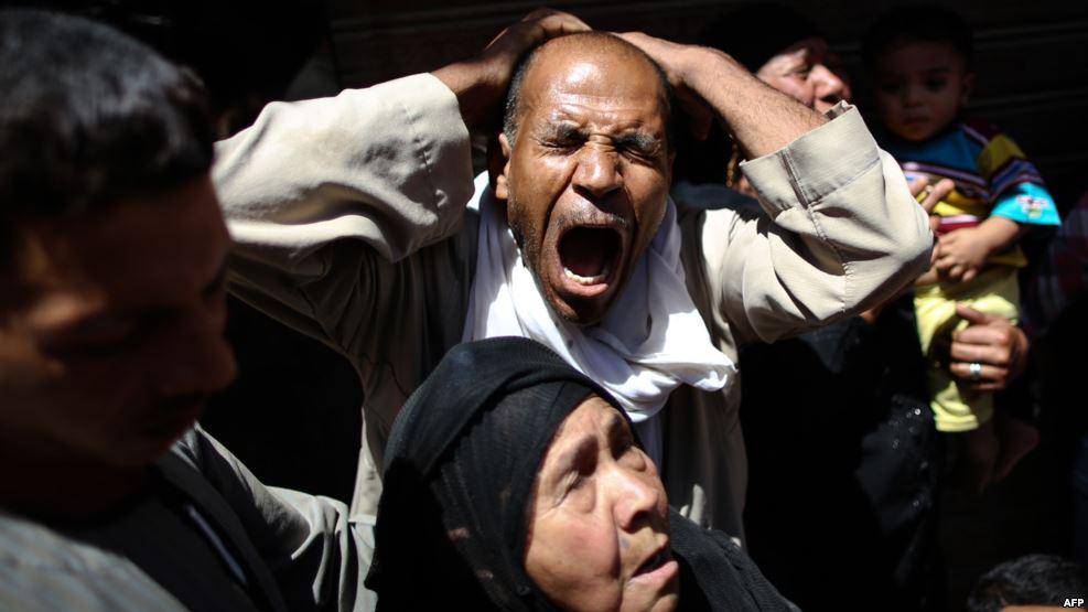 من السكر للحديد.. المواطن يدفع ثمن تعويم الجنيه