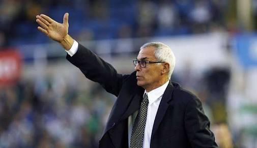 كوبر يطلب إقامة لقاء نيجيريا في استاد القاهرة