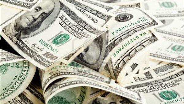 18.10 جنيهًا للبيع .. تعرَّف على أسعار الدولار بالبنوك اليوم