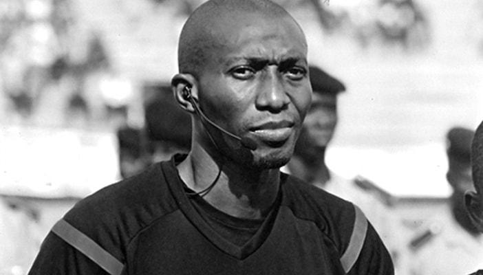 الكاف يختار “مالانج” لإدارة لقاء مصر والجزائر