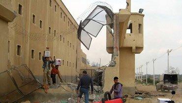 داخلية الانقلاب تختطف 17 معتقلًا بسجن الأبعادية لجهة غير معلومة