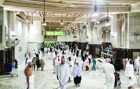 وزارة السياحة تشدد قبضتها على النشاط الديني في الشركات