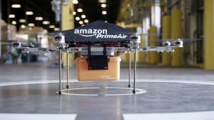 فيديو..أمازون تختبر طائرات من دون طيار لنقل البضائع