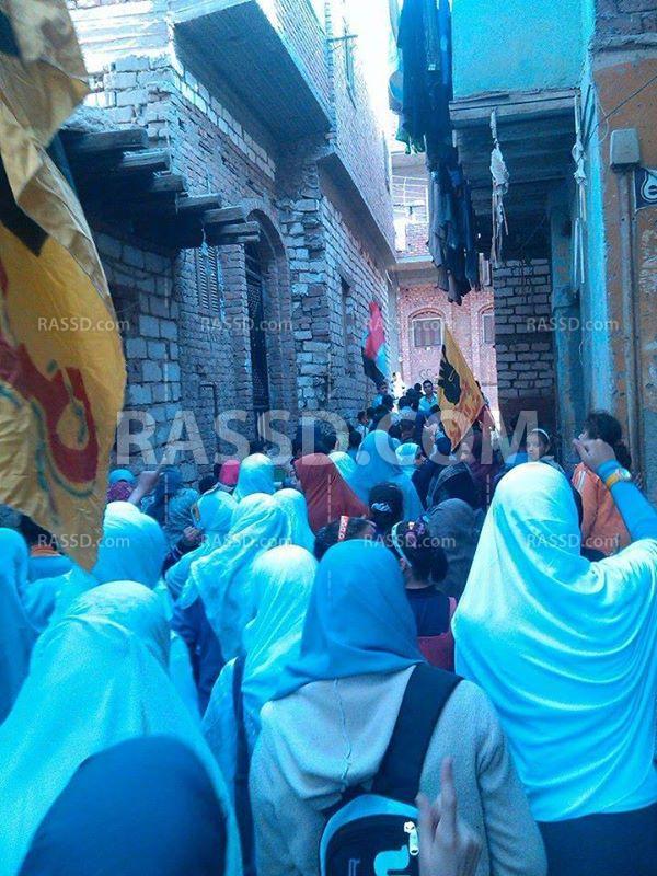 مسيرة طلاب أشمنت: “ياللي حكمت بالإعدام.. مش هنسيبك يوم تنام”