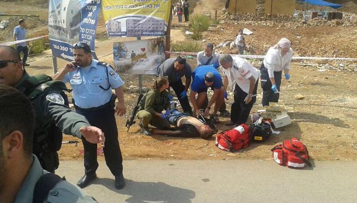 مقتل فلسطيني عقب طعنه جندياً “إسرائيلياً” في رام الله