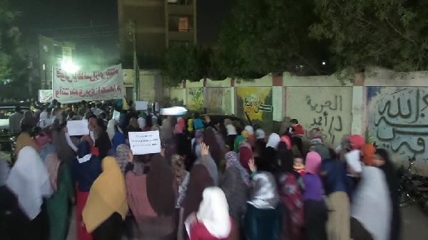 ناهيا تتظاهر تنديدًا بقضاء الانقلاب
