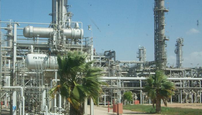 هيئة البترول تستعد للطعن على تغريمها 1.76 مليار دولار لصالح “إسرائيل”