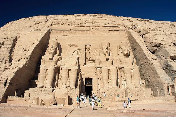 مصر تستعيد من بلجيكا  جزء من تمثال فقد بجمعة الغضب