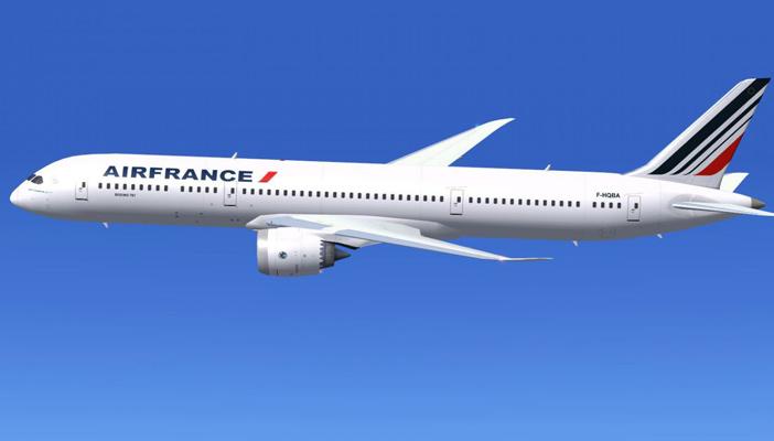 طائرة فرنسية تغير مسارها بعد تهديد من مجهول بكندا