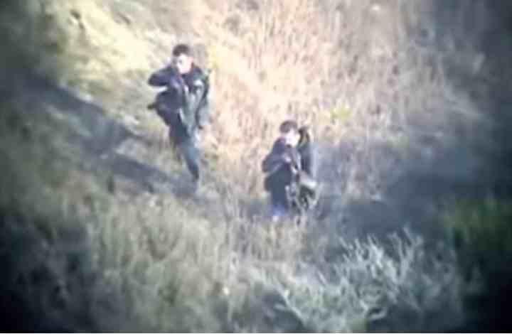 فيديو| عنصر من القسام يفجر دبابة من مسافة صفر في عملية “زيكيم”