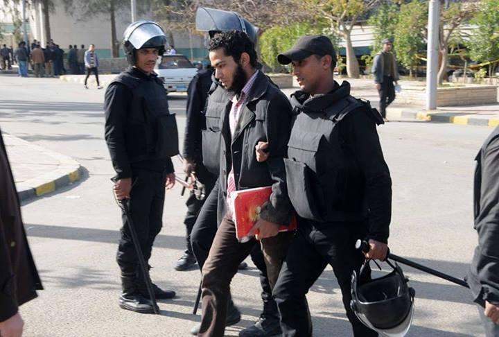 في عيد العلم ٢١٥ أكاديمي و٢٢٥٣ طالب في معتقلات الانقلاب