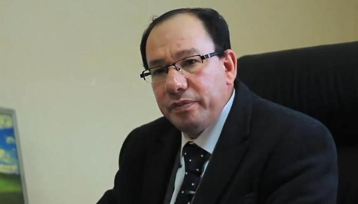 سلم نفسك لأقرب مصطفى بكري