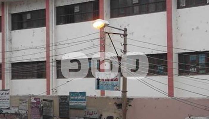 أسيوط.. أهالي أبوتيج يستنكرون إنارة الشوارع نهارًا وقطعها عنهم ليلاً