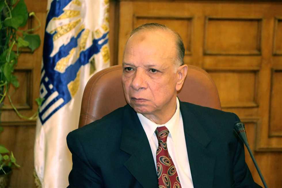 محافظ القاهرة: لن يتم منح أي ترخيص جديد دون تركيب كاميرا