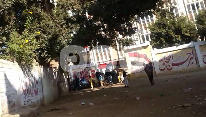 تأخر فتح 16 لجنة بإعادة الانتخابات بدمنهور ونسبة التصويت 7%