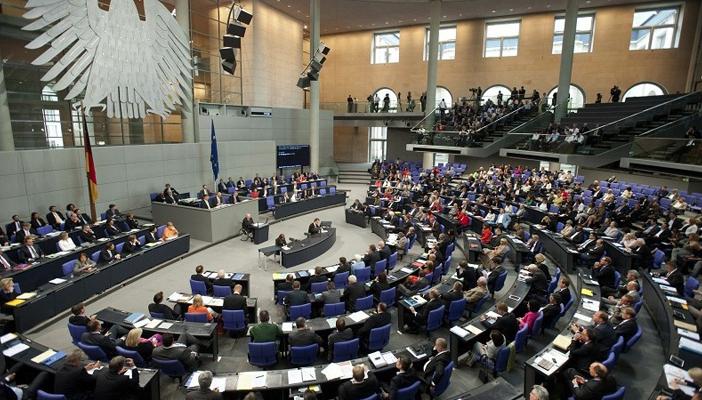 بالفيديو.. البرلمان الألماني يُمدد مهمة القوات الألمانية في أفغانستان