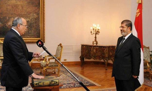 سر القسم على المصحف .. بين “مرسي” و”السيسي”