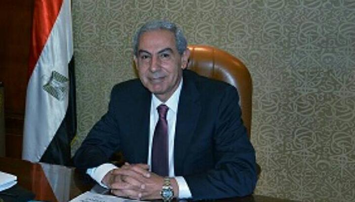 باحث اقتصادي يكشف تضارب تصريحات وزير التجارة والصناعة عن الصادرات