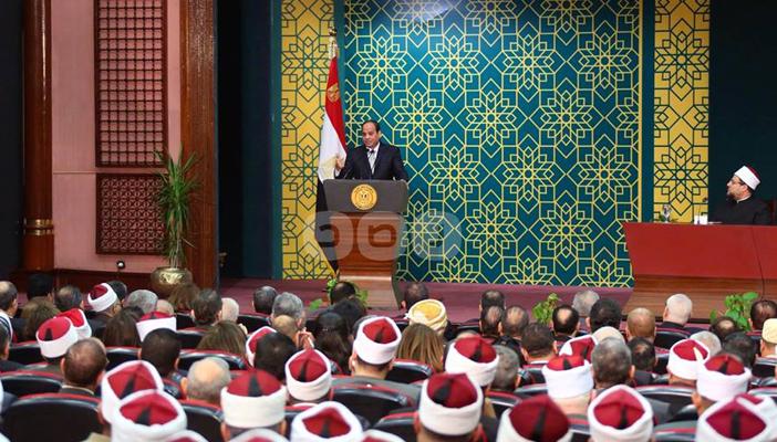 سياسيون لـ”رصد”: السيسي يستحضر روح مبارك ويحذر: أنا أو الفوضى