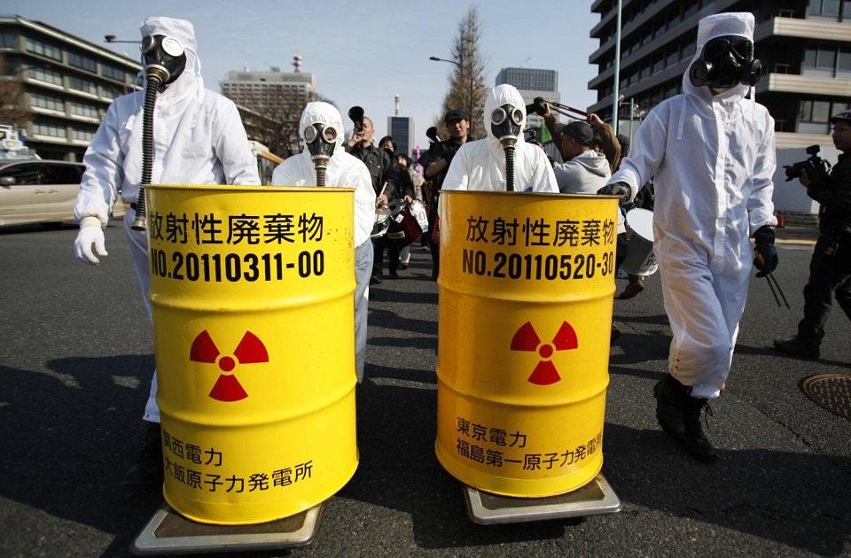 من تل أبيب إلى فرانكفورت..النفايات النووية تدفن في صحراء مصر