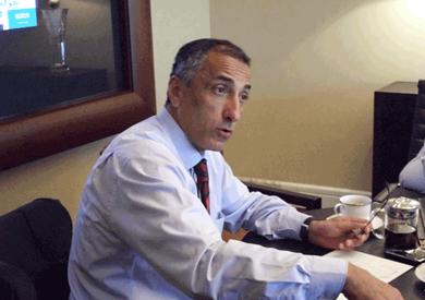 “المركزي” ينفي استقالة طارق عامر من منصبه