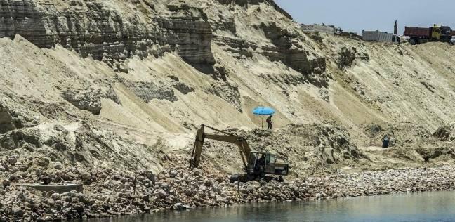 الآثار تعلن عن اكتشاف بقايا بركان “سان تورين” غرب قناة السويس