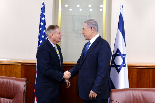 السيناتور الأميركي مع نتنياهو