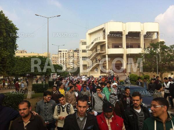 تظاهرة بجامعة المنصورة رفضًا لتعذيب الطلاب بسجون الإنقلاب