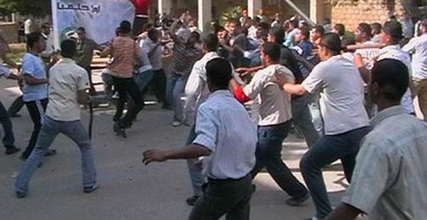 مقتل 3 أشخاص وإصابة 27 بسبب مغازلة شاب لفتاة