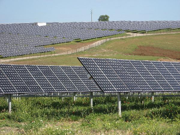 افتتاح أول محطة تجريبية لمركزات الطاقة الشمسية بمصر