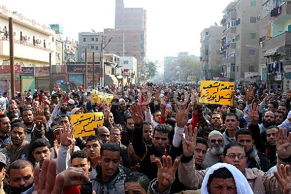 مسيرتان ضد العسكر بالمنيا في جمعة الشعب يشعل ثورته