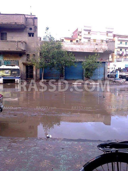 بالصور| شوارع زفتى تغرق بالأمطار