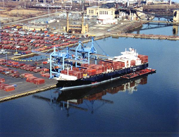 صادرات مصر غير البترولية ترتفع إلى 11% وتحقق 147 مليار جنيه