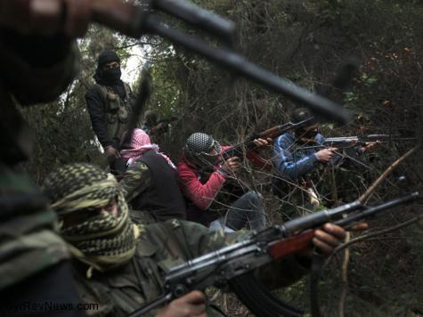 مقتل 45 معارضاً سورياً أثناء محاولتهم كسر حصار الأسد