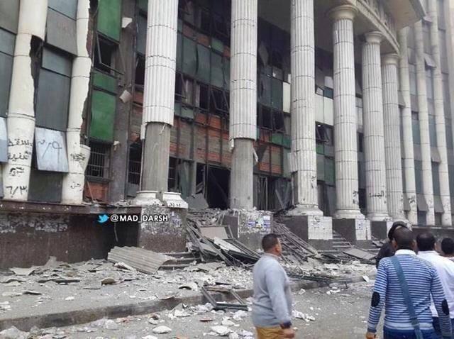 انفجار أمام محكمة شمال الجيزة بإمبابة وتصدع للجدارن