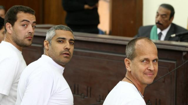 خارجية الانقلاب والوزيرالكندي يبحثان الإفراج  عن صحفي الجزيرة