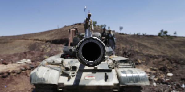 خاص| القصر الرئاسي ومنزل هادي تحت سيطرة الحوثيين باليمن