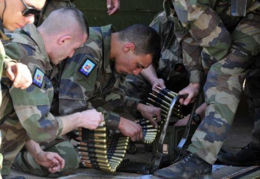 خبير: فرنسا تخشى من أي وجود إسلامي في مستعمراتها القديمة بـ”مالي”